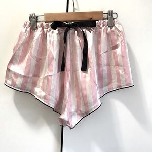 VS Silky Sleep Shorts | Tap Pants